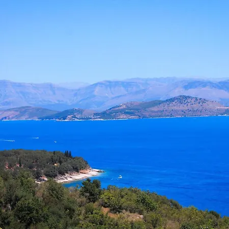 Casa vacanze Villa Mit Drei Schlafzimmern Und Atemberaubendem Meerblick Corfu (city)
